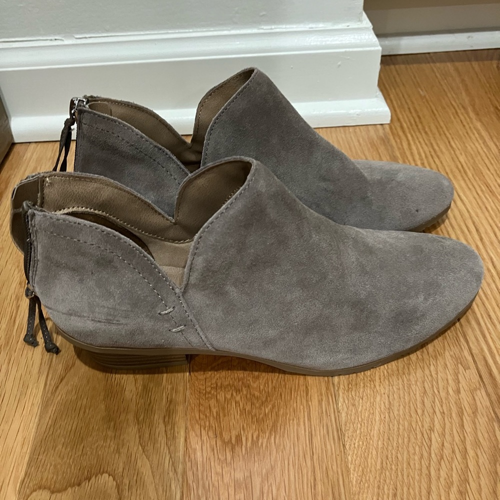 Kenneth Cole Booties